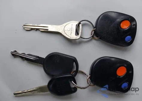 2002 Subaru Outback z USA, uszkodzony, nr VIN 4S3BH665727662952